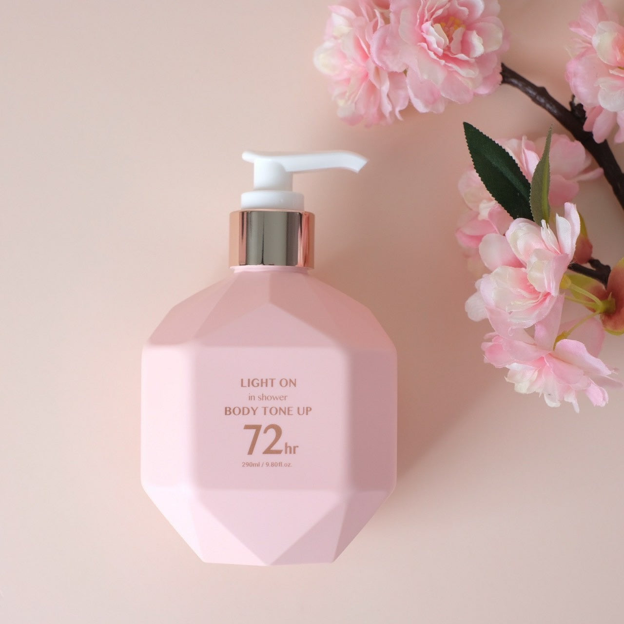BOM LIGHT ON in Shower Body Tone up